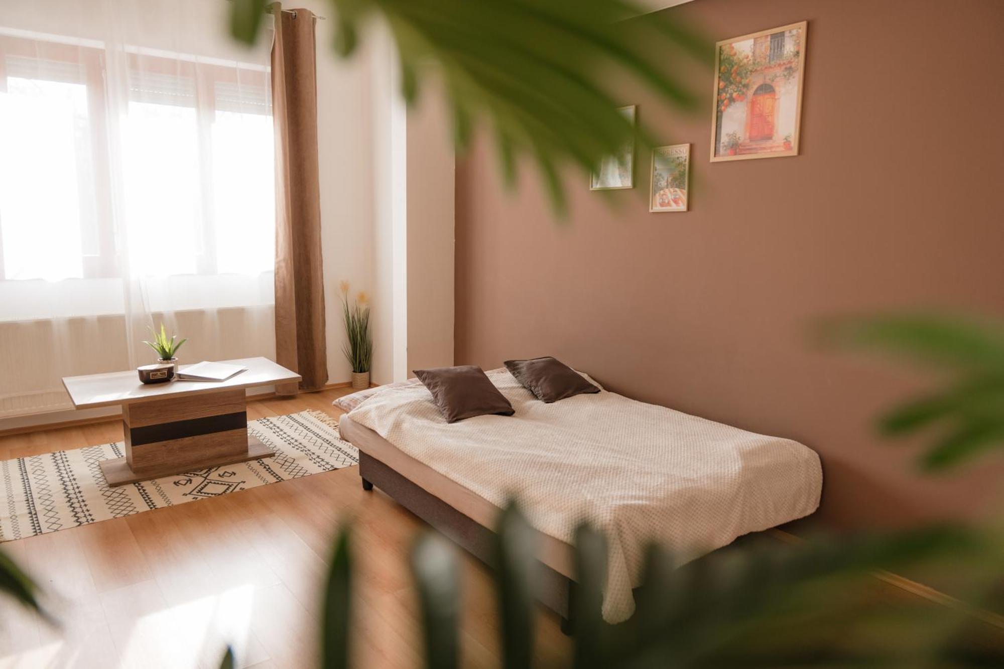 Panorama Apartment Gyor Luaran gambar